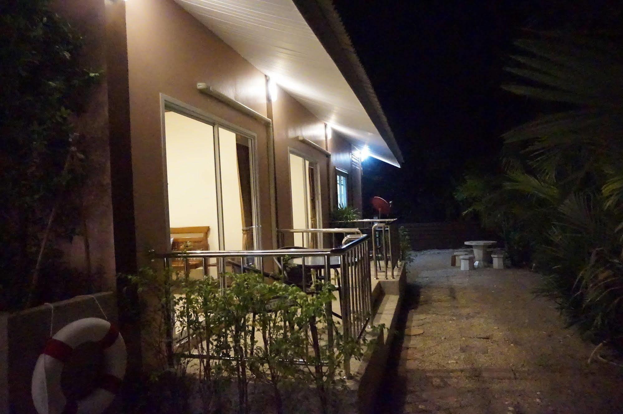 Hotel Snowhouse Aonang Krabi à Ao Nang Extérieur photo