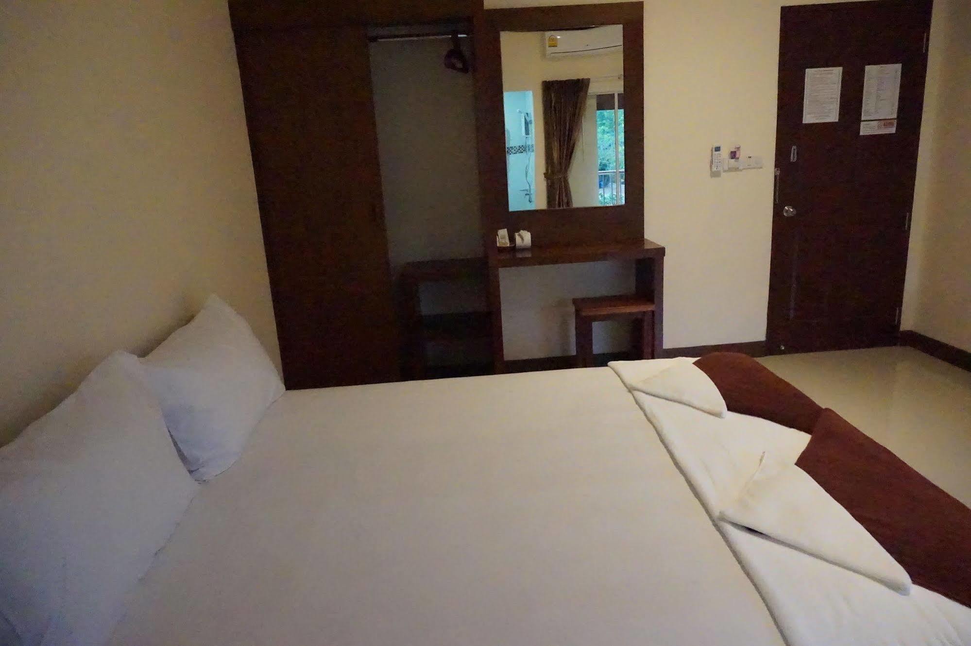 Hotel Snowhouse Aonang Krabi à Ao Nang Extérieur photo